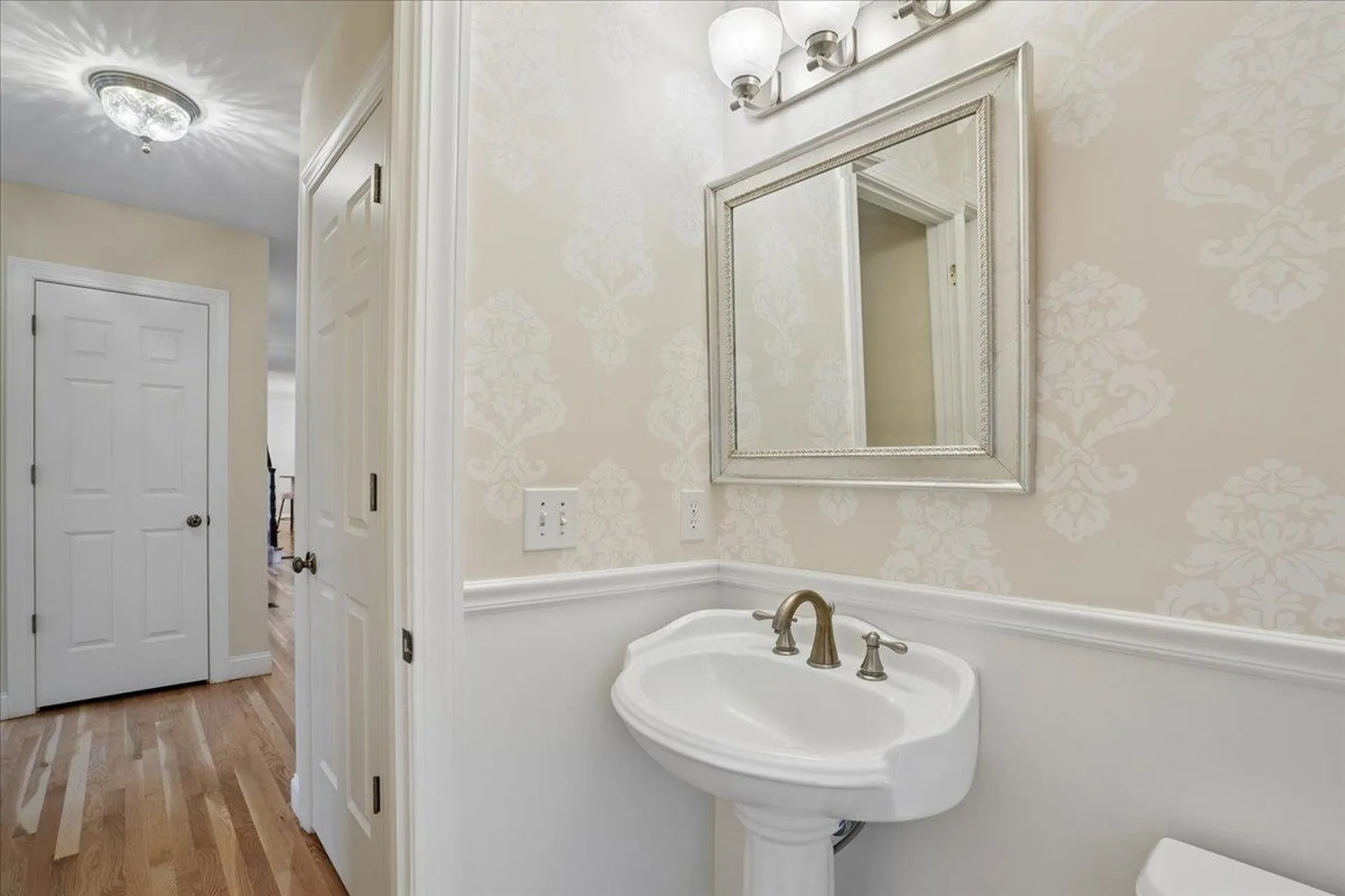 15 Mill Stone Terrace Bedford NH 03110