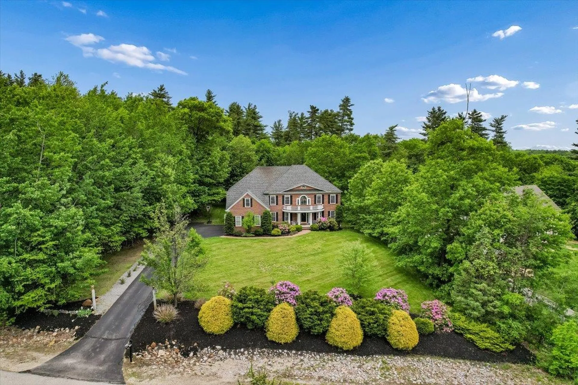 15 Mill Stone Terrace Bedford NH 03110