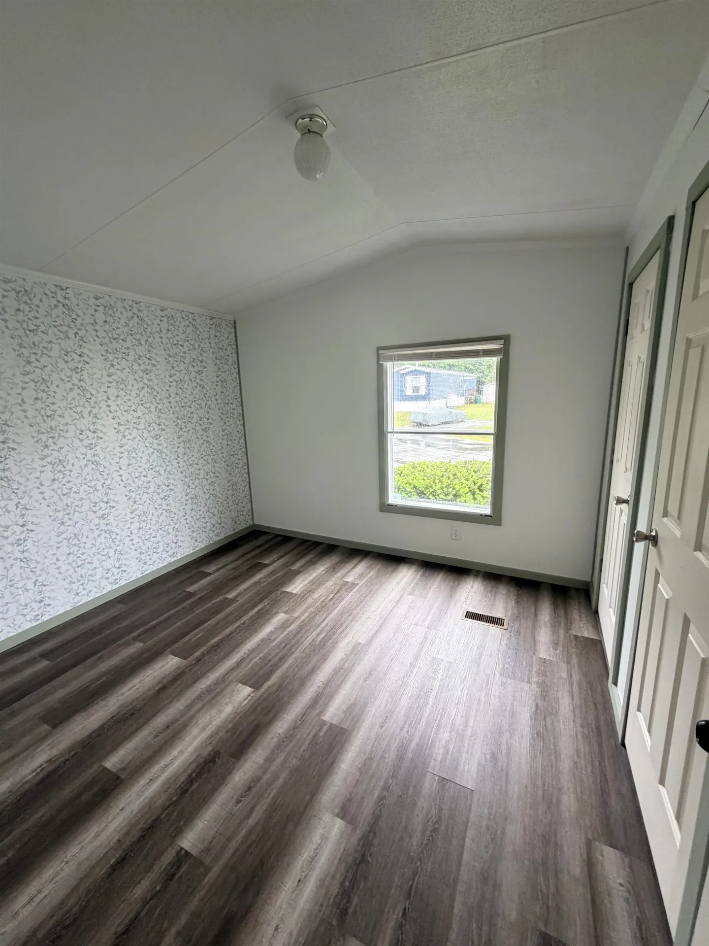 10 Springbrook Street Hinsdale NH 03451
