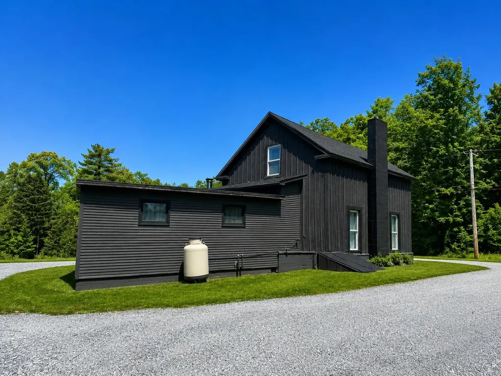 51 Carver Street Brandon VT 05733