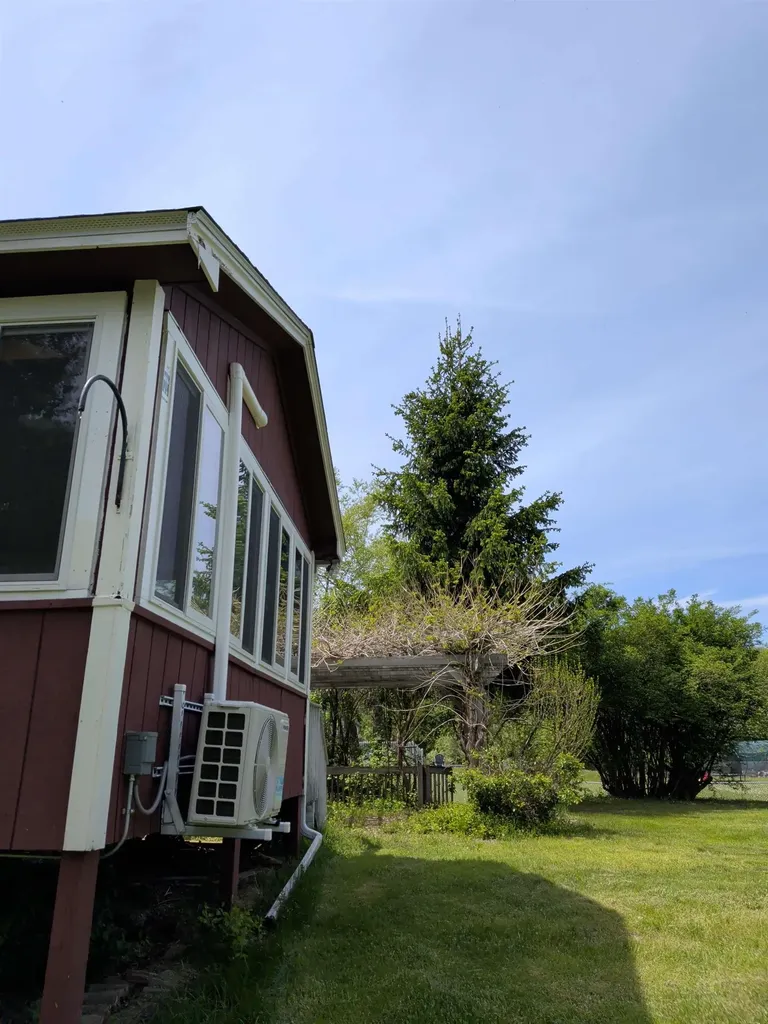 39 Old Auburn Road Derry NH 03038