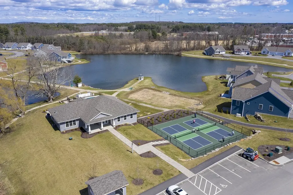 4 Three Ponds Drive Brentwood NH 03833