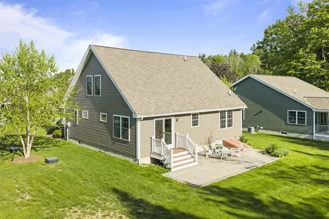 4 Three Ponds Drive Brentwood NH 03833
