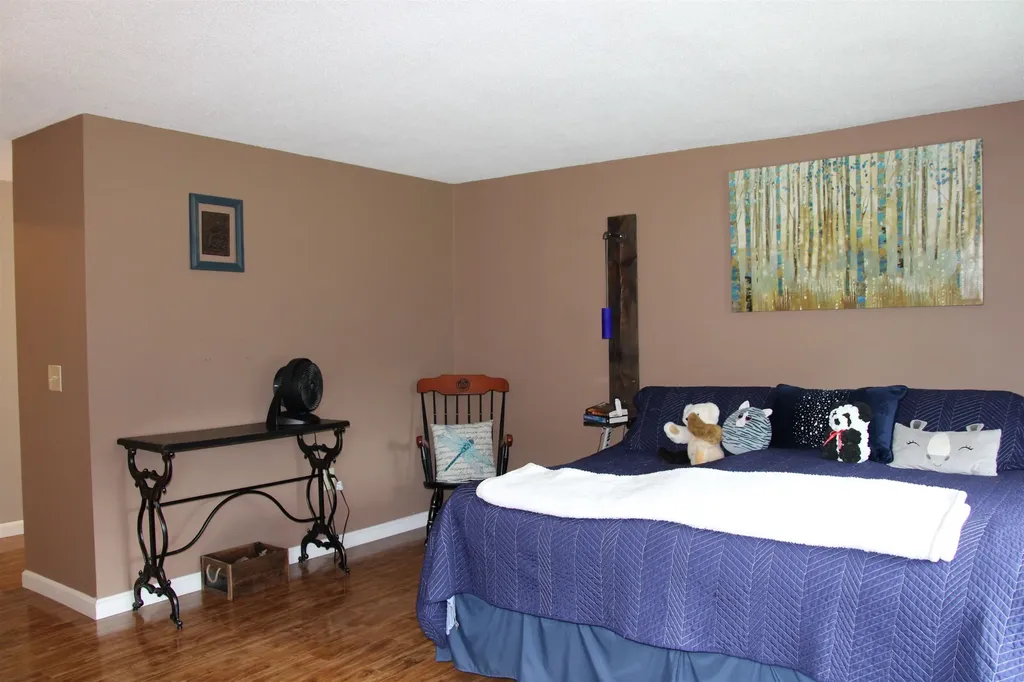70 Walden Pond Drive Nashua NH 03064