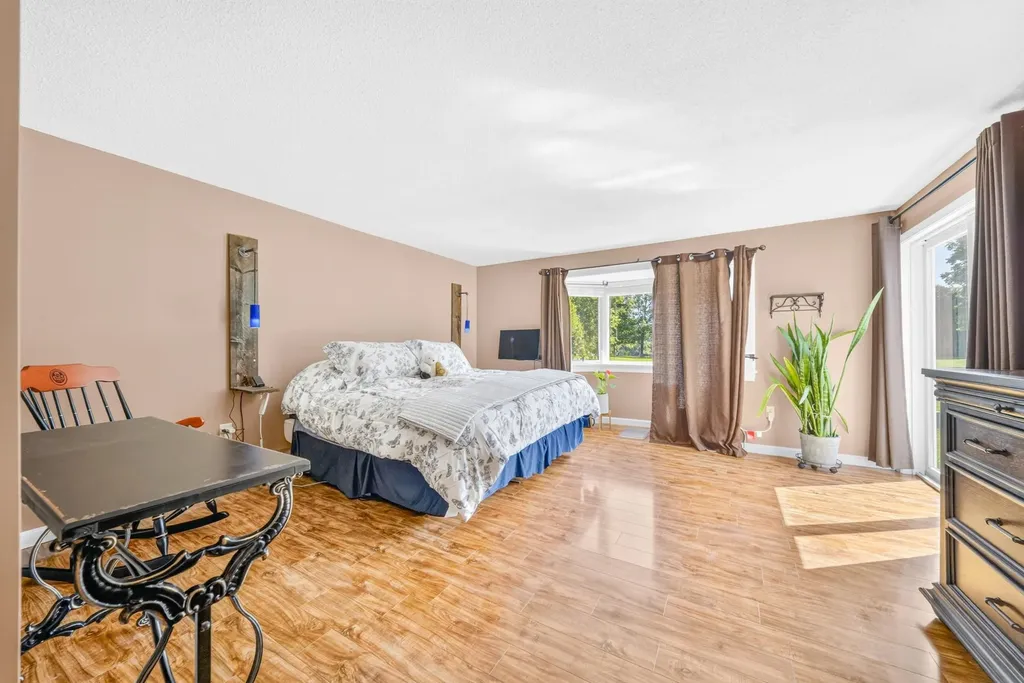 70 Walden Pond Drive Nashua NH 03064