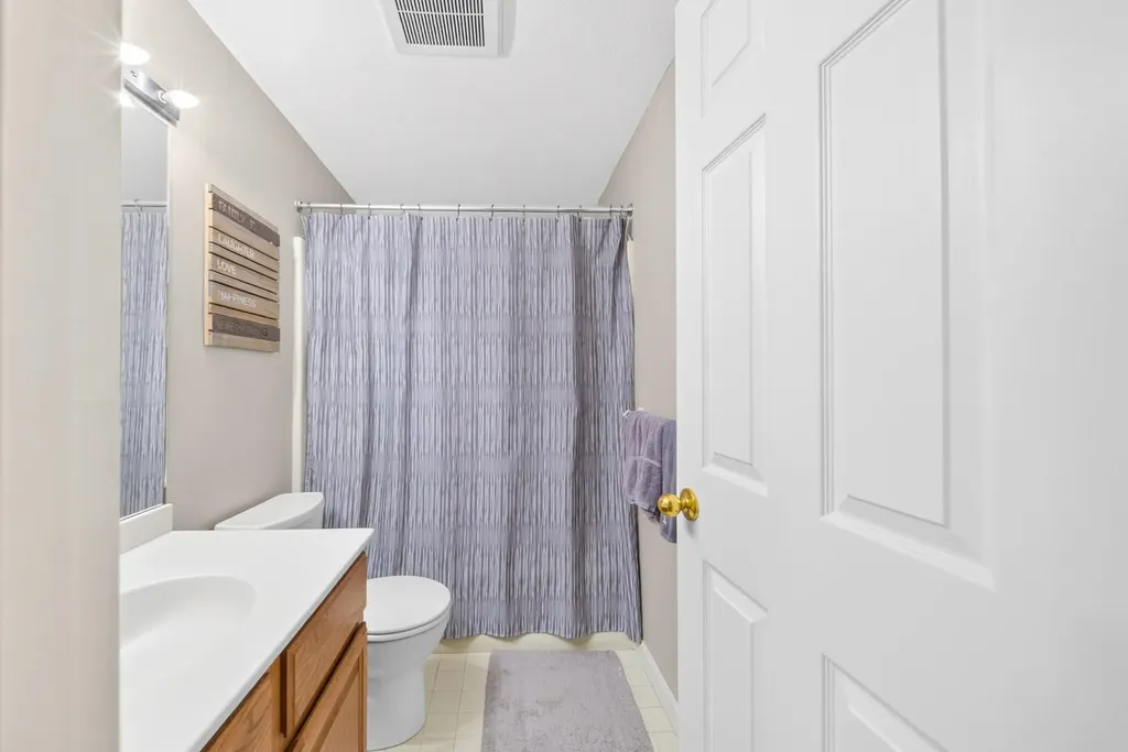 70 Walden Pond Drive Nashua NH 03064