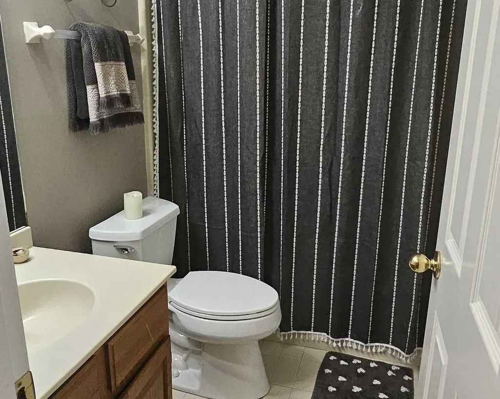 70 Walden Pond Drive Nashua NH 03064
