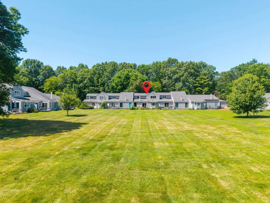 70 Walden Pond Drive Nashua NH 03064