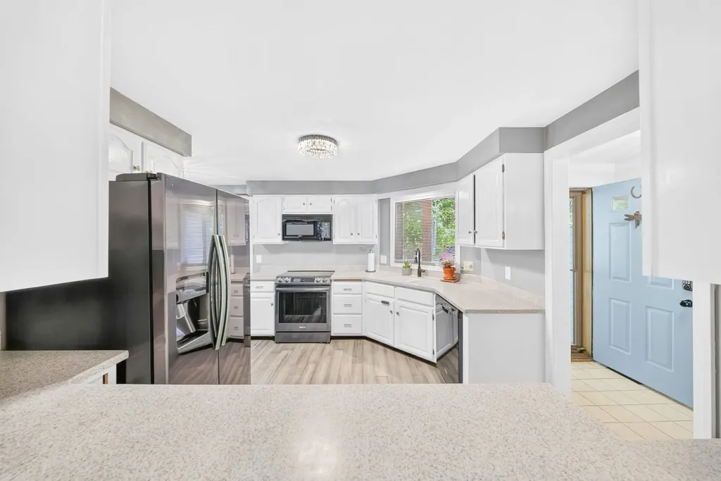 70 Walden Pond Drive Nashua NH 03064