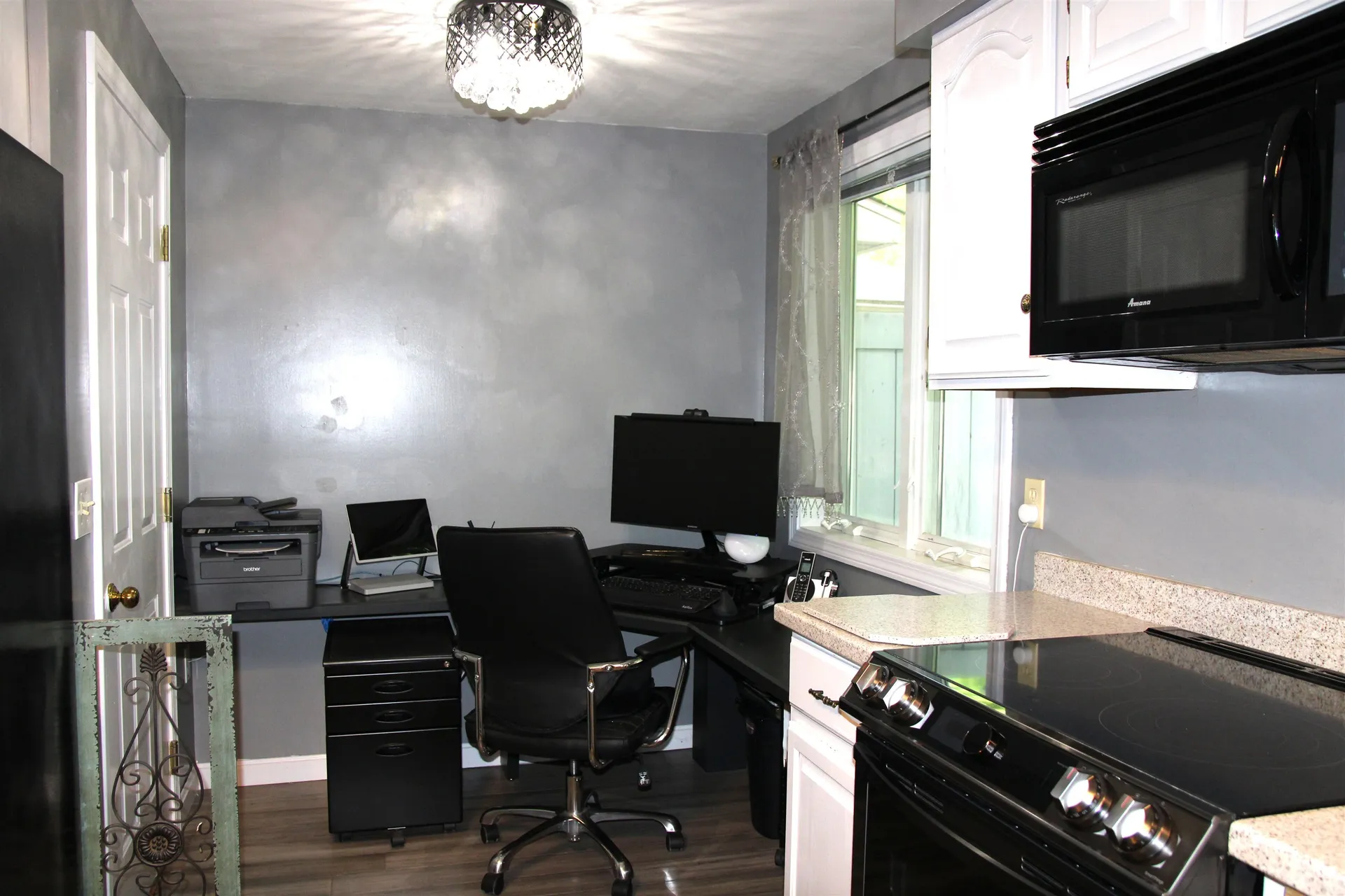 70 Walden Pond Drive Nashua NH 03064