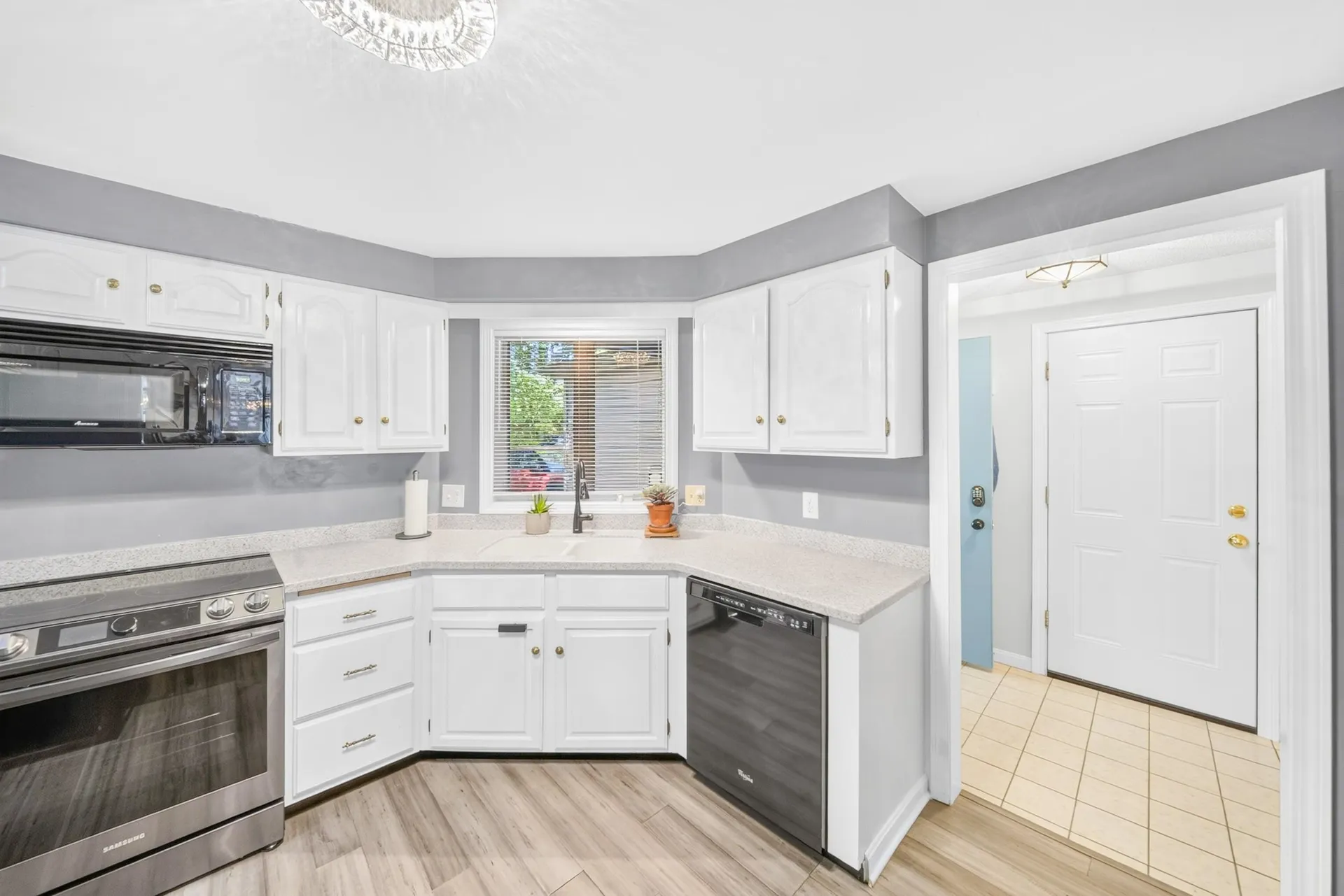 70 Walden Pond Drive Nashua NH 03064
