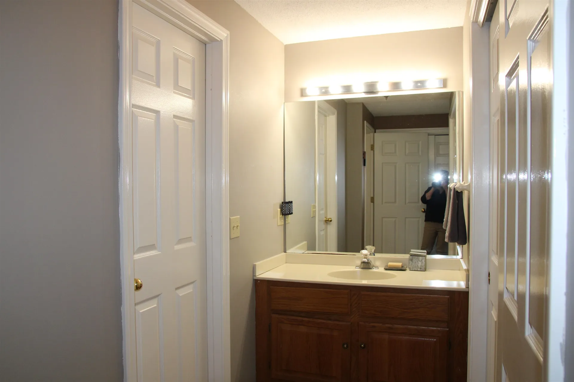 70 Walden Pond Drive Nashua NH 03064
