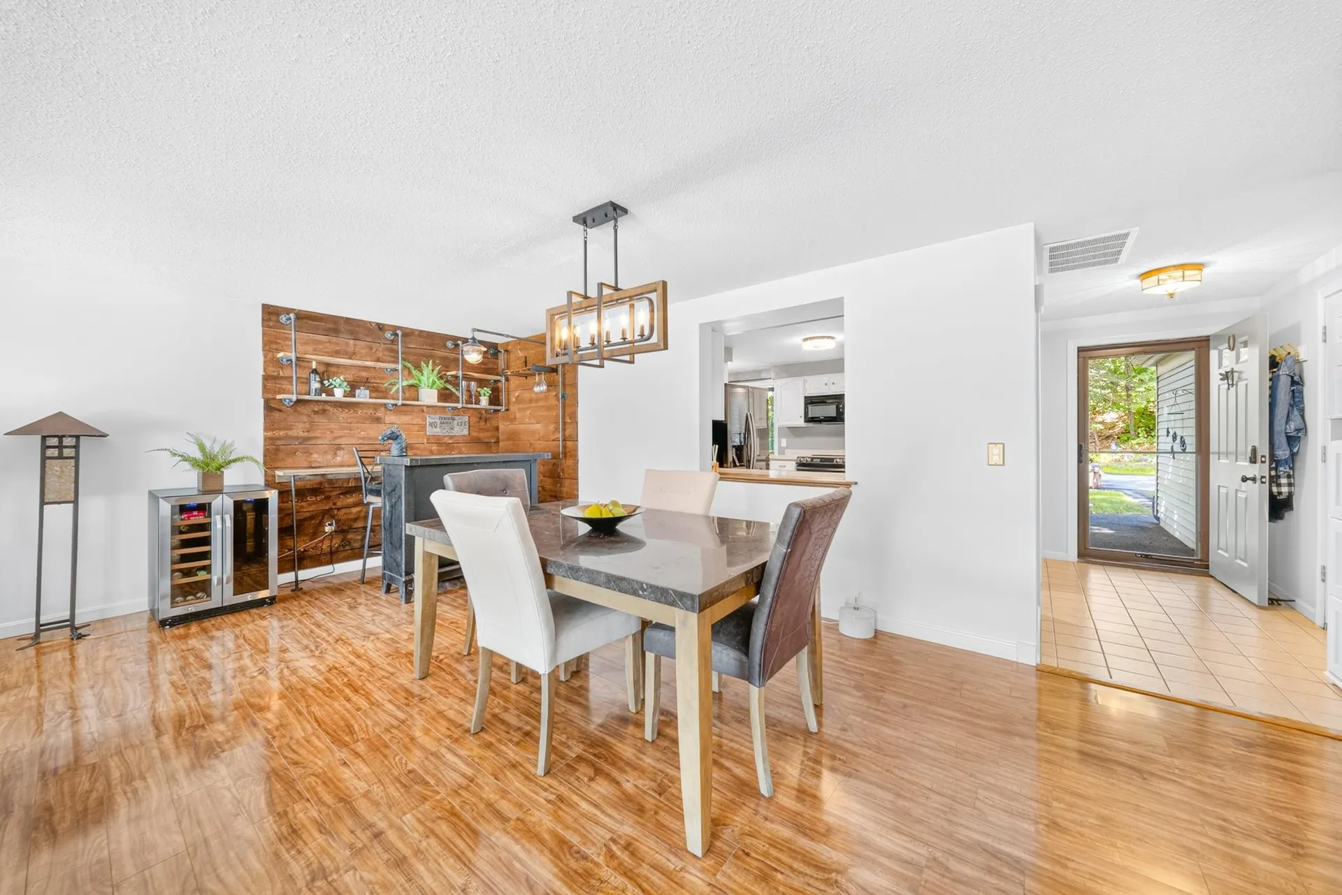 70 Walden Pond Drive Nashua NH 03064