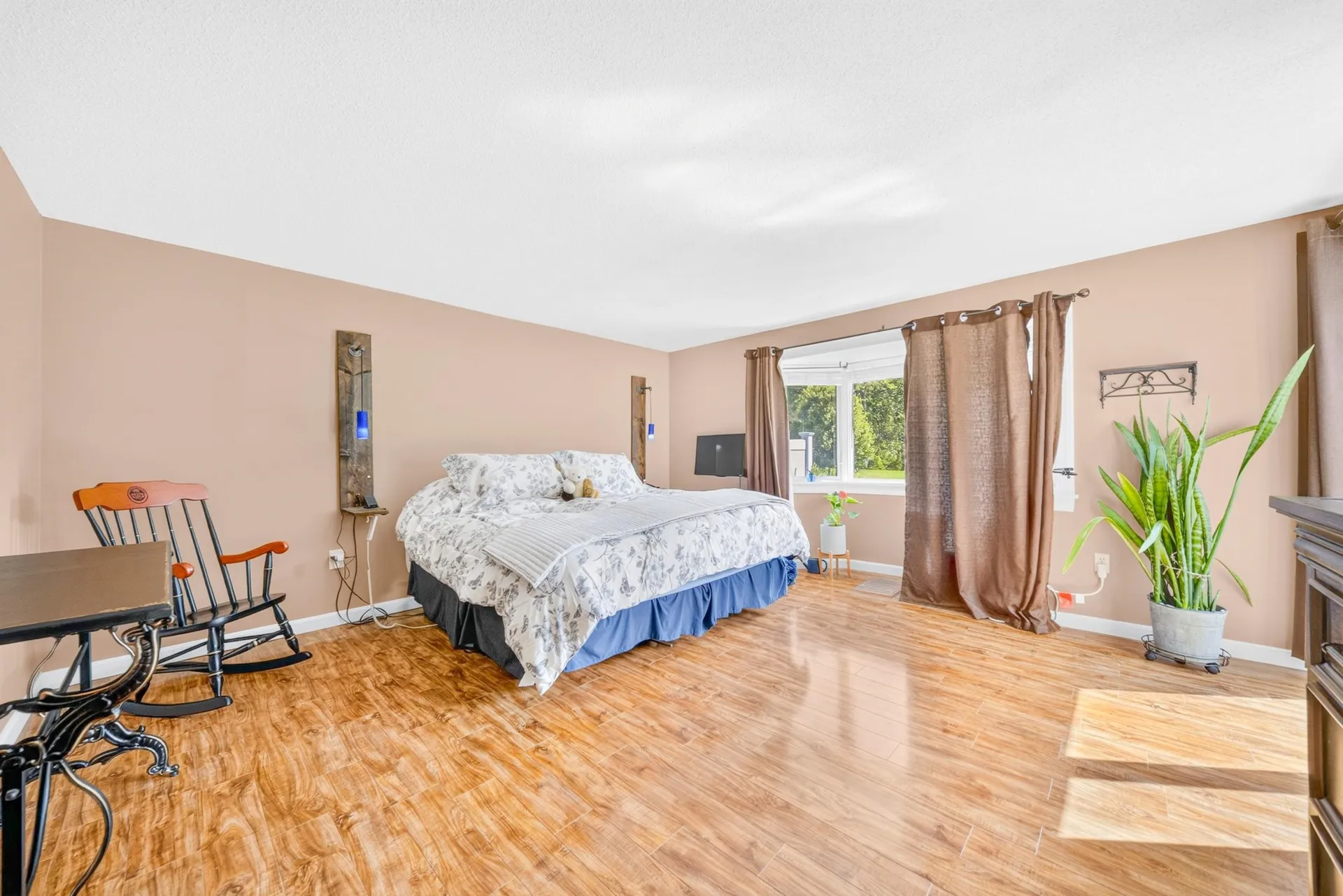 70 Walden Pond Drive Nashua NH 03064