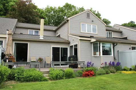 70 Walden Pond Drive Nashua NH 03064
