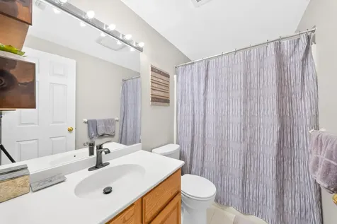 70 Walden Pond Drive Nashua NH 03064