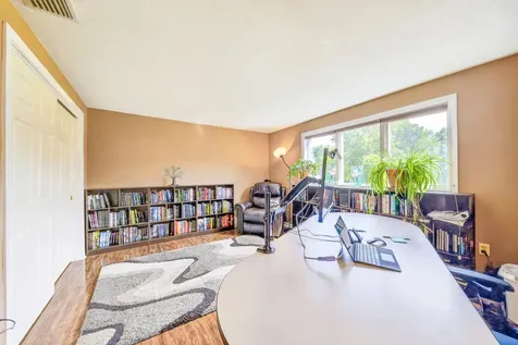 70 Walden Pond Drive Nashua NH 03064