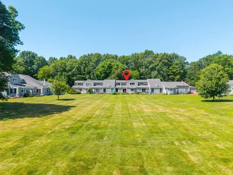 70 Walden Pond Drive Nashua NH 03064