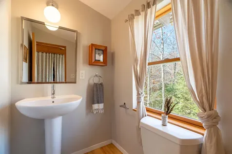 296 West Hill Road Lincoln VT 05443