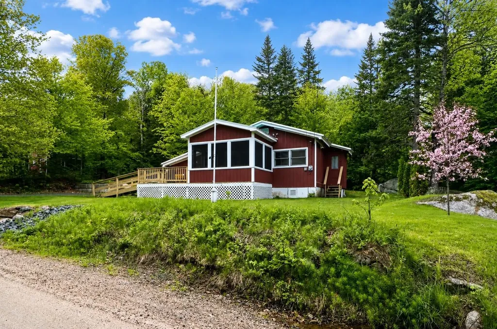 14 & 16 Spring Road Gorham NH 03581