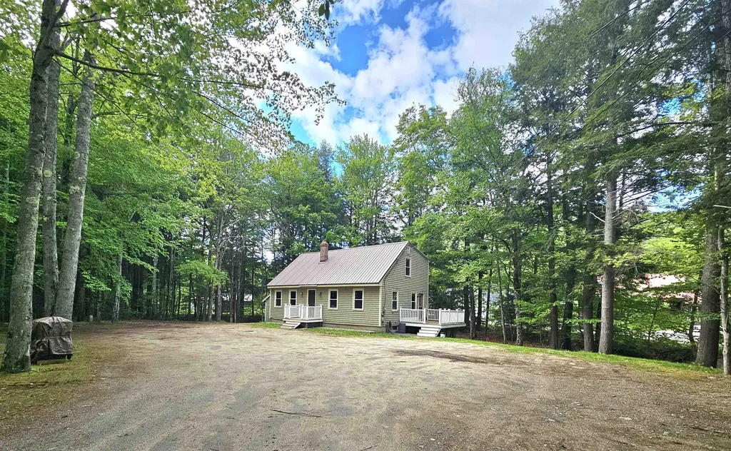27 Boyle Street Lincoln NH 03251