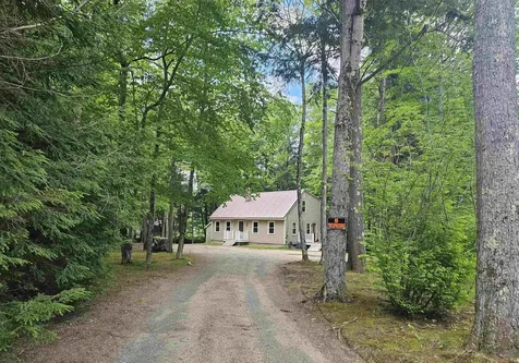 27 Boyle Street Lincoln NH 03251