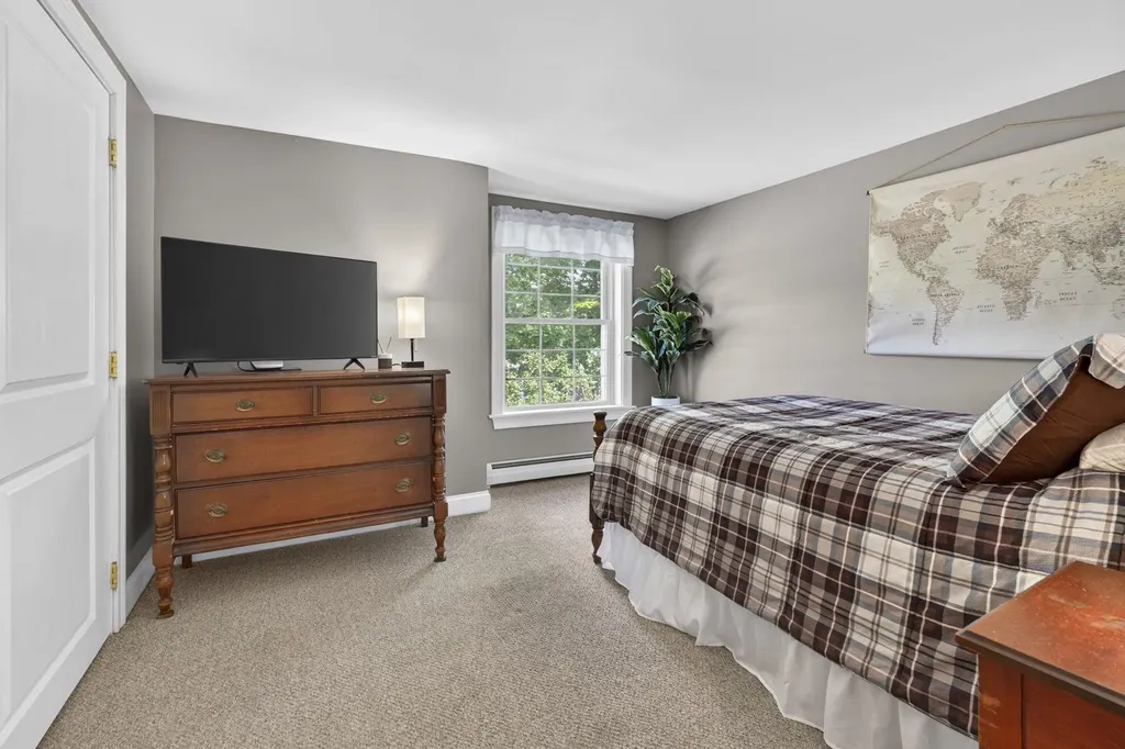 376 Main Street Hopkinton NH 03229