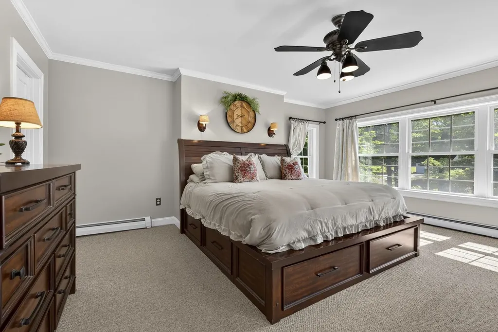 376 Main Street Hopkinton NH 03229