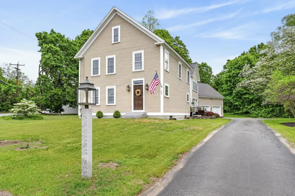 376 Main Street Hopkinton NH 03229