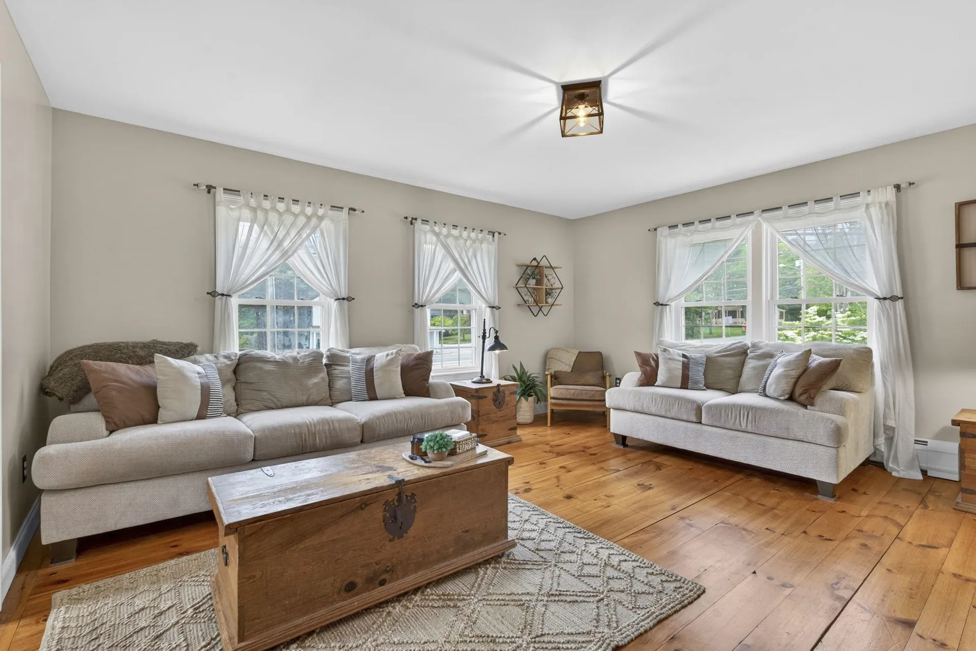 376 Main Street Hopkinton NH 03229