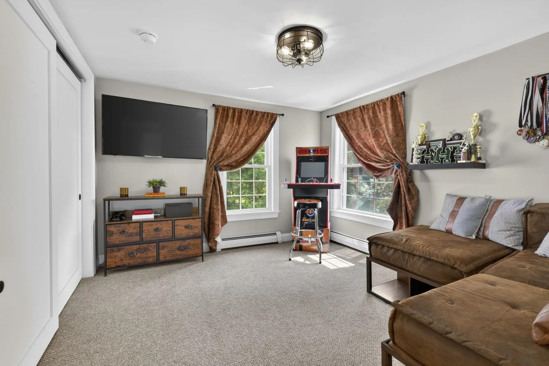 376 Main Street Hopkinton NH 03229