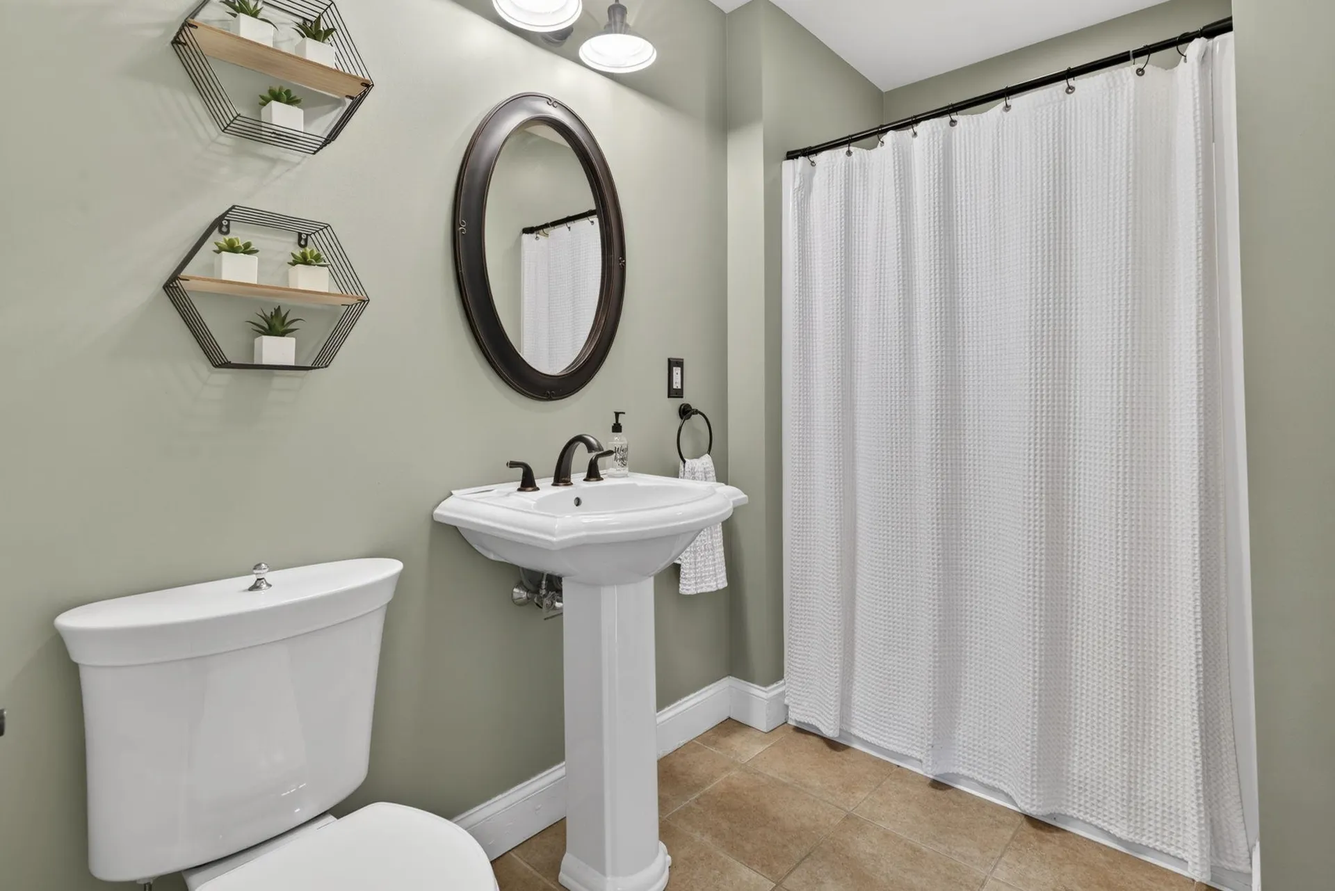 376 Main Street Hopkinton NH 03229