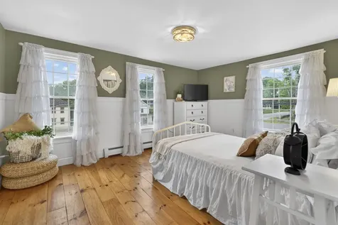 376 Main Street Hopkinton NH 03229