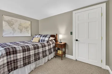 376 Main Street Hopkinton NH 03229