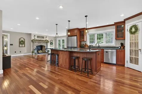 376 Main Street Hopkinton NH 03229