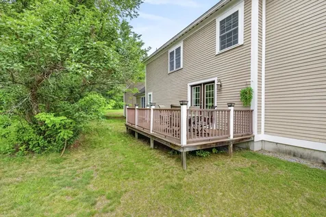376 Main Street Hopkinton NH 03229
