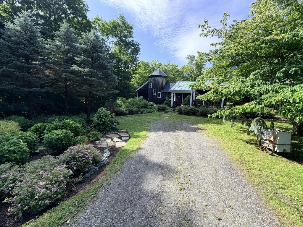 8 Twin Rocks Road Dover VT 05356