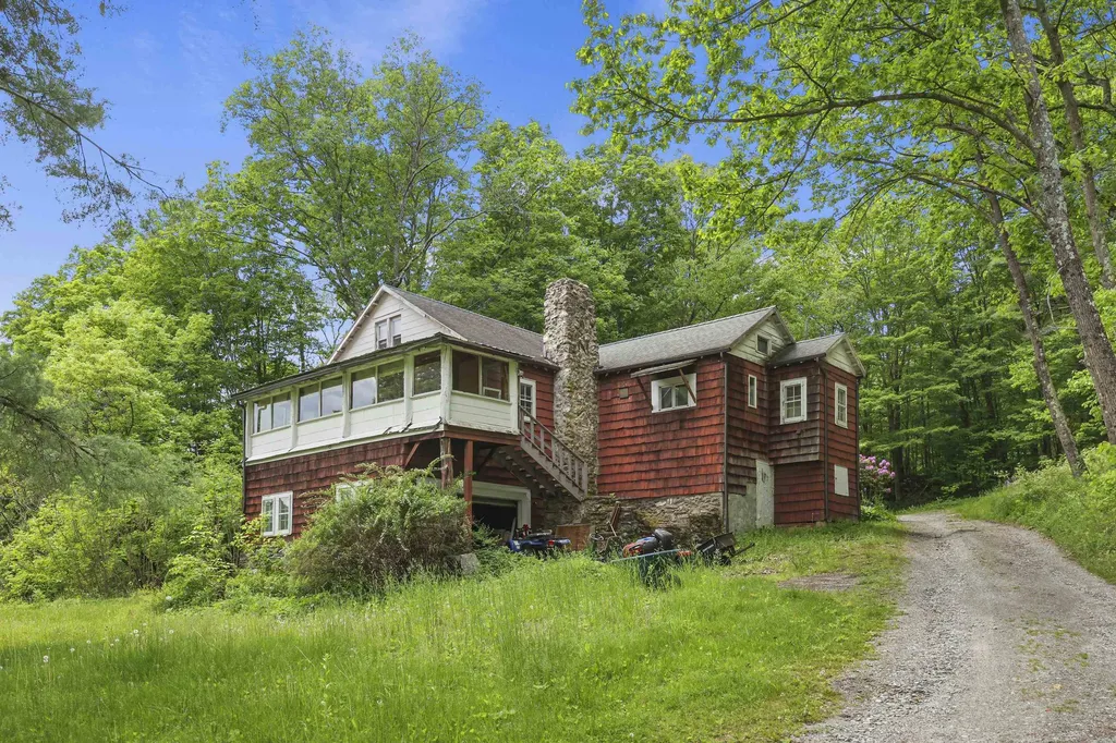 348 Center Street Pownal VT 05261