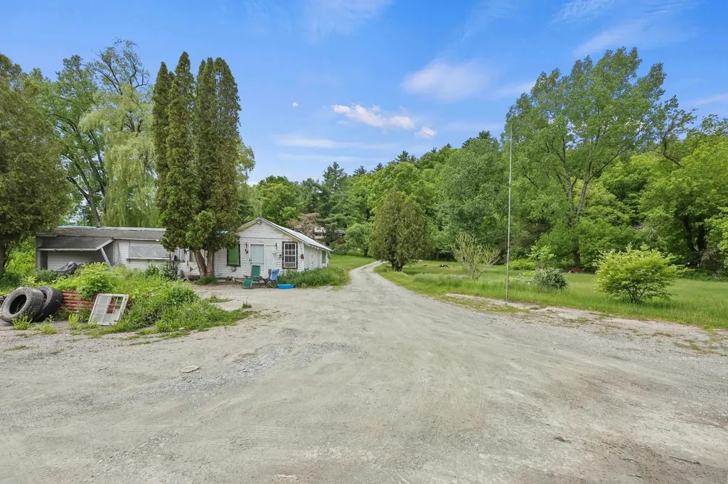 348 Center Street Pownal VT 05261