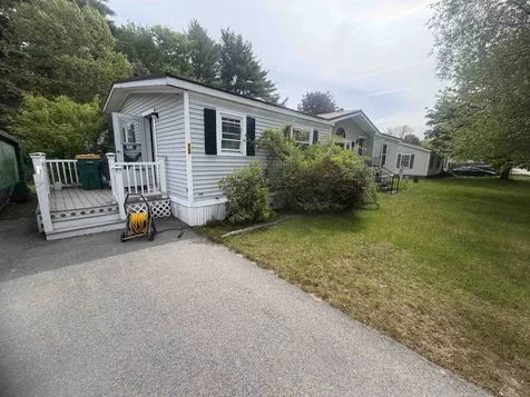 13 Caribbean Lane Rochester NH 03867