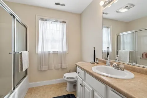 20 Ordway Lane Kingston NH 03848