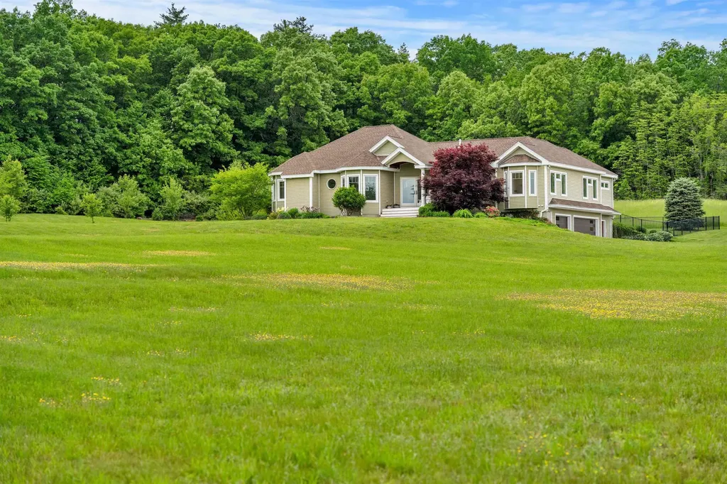 164 Broad Street Hollis NH 03049