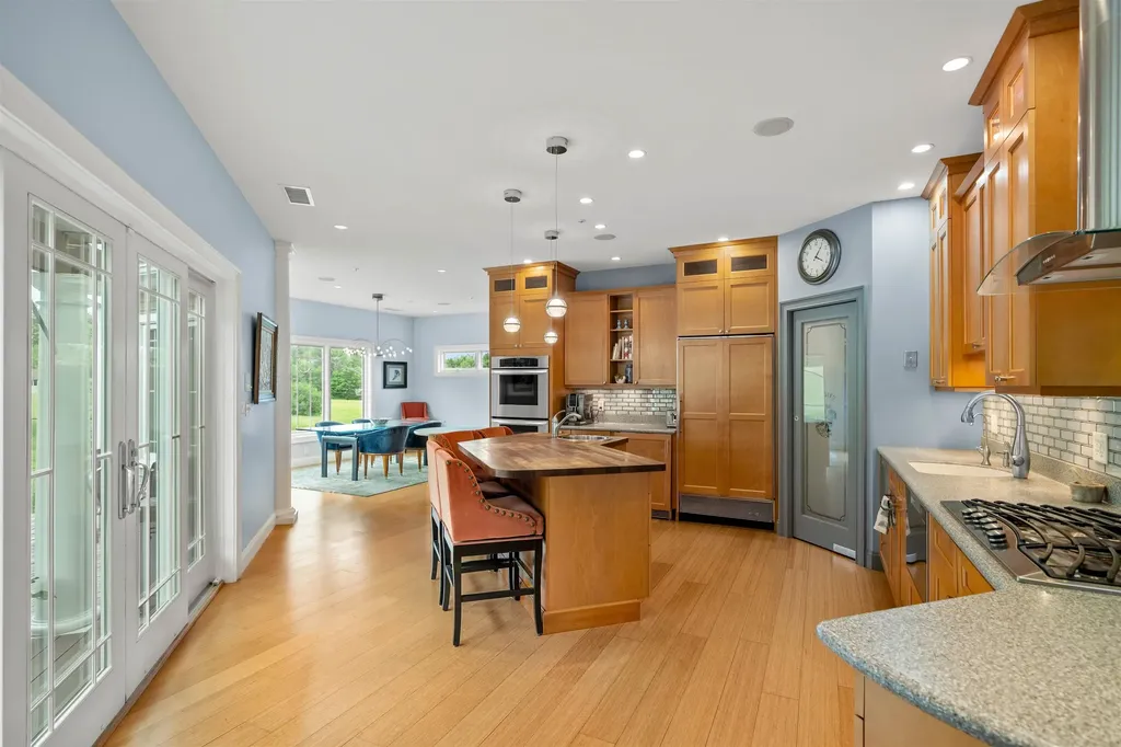 164 Broad Street Hollis NH 03049