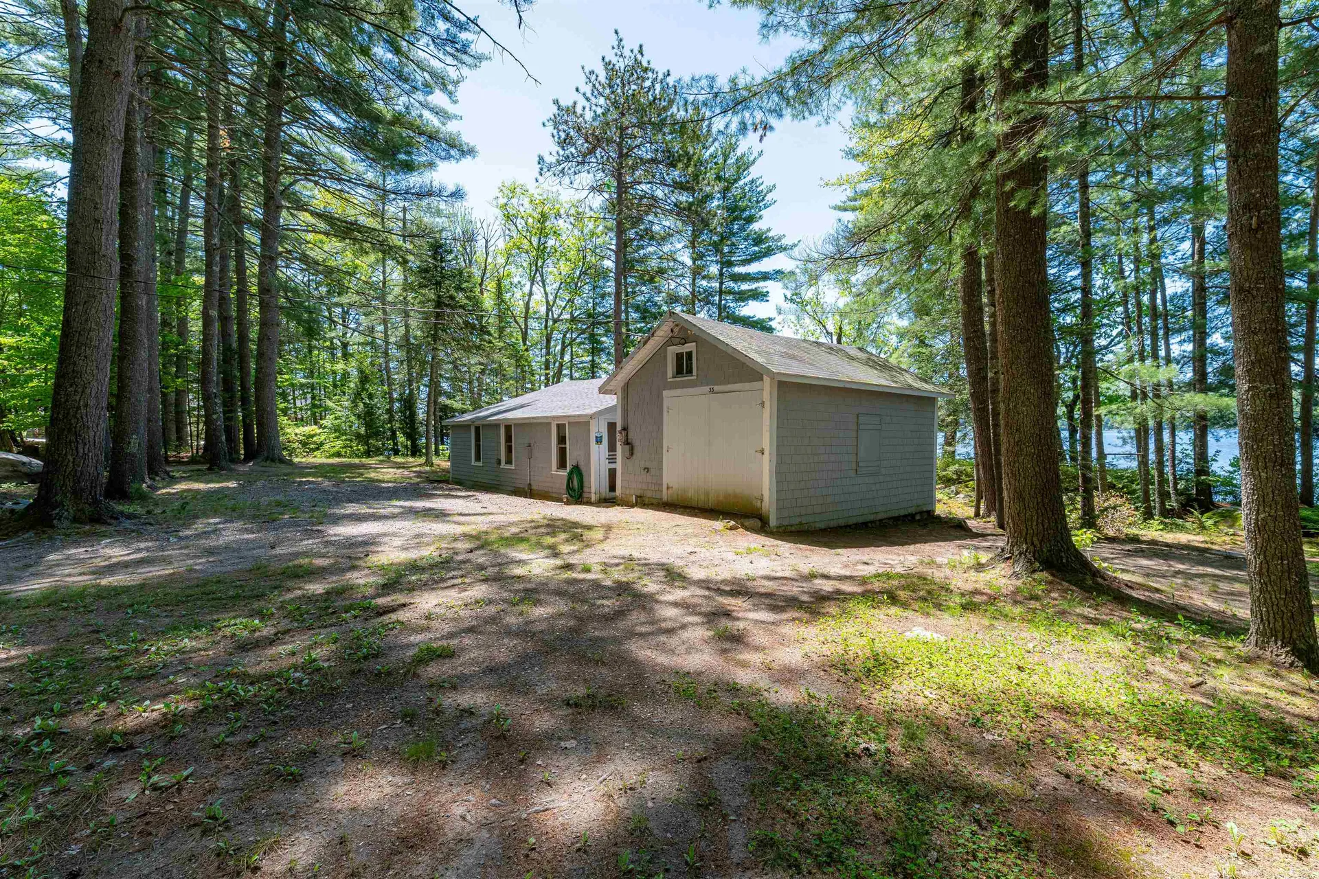 33 Oak Avenue Effingham NH 03882