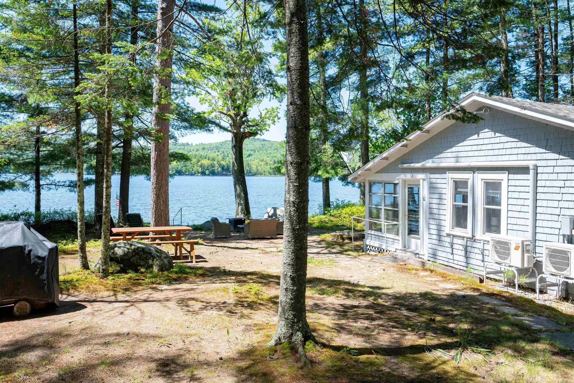 33 Oak Avenue Effingham NH 03882
