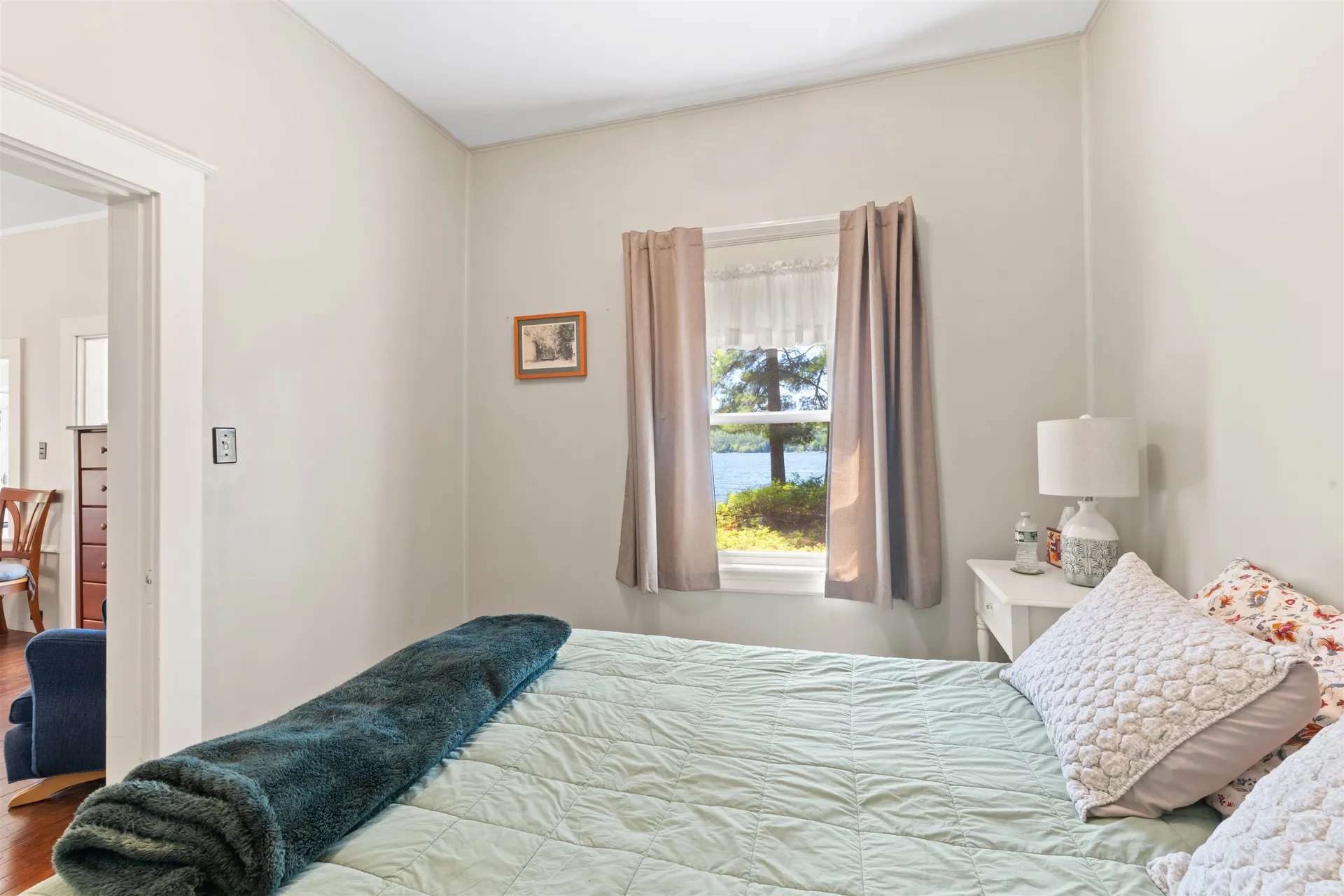 33 Oak Avenue Effingham NH 03882