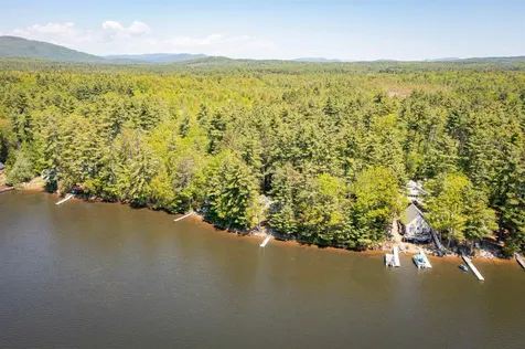 33 Oak Avenue Effingham NH 03882