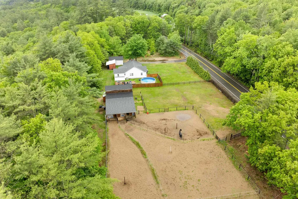 341 Hill Road Franklin NH 03235