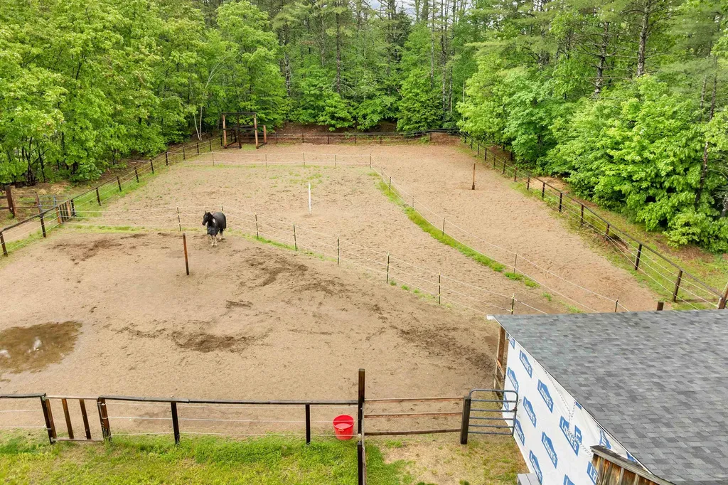 341 Hill Road Franklin NH 03235