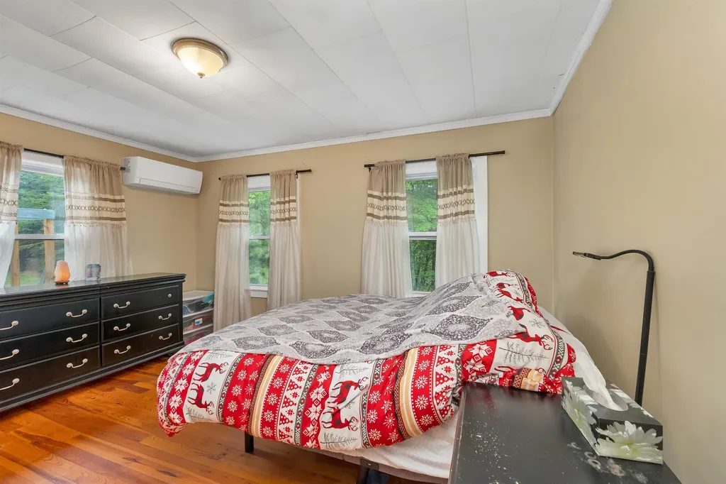341 Hill Road Franklin NH 03235
